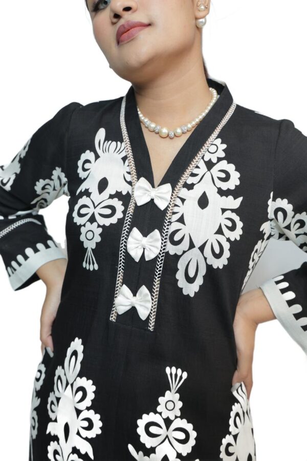 Black Kurta With White Salwar - Image 2